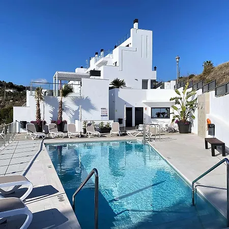 아파트 Penthouse Balcon Del Mar Deluxe 4 - 3 Terraces, Heated Pool & Sea Views In *