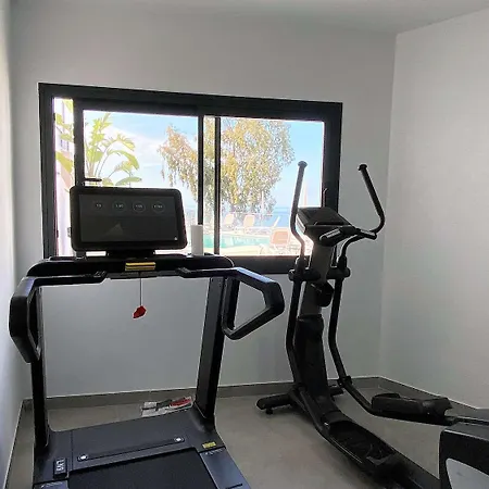 Penthouse Balcon Del Mar Deluxe 4 - 3 Terraces, Heated Pool & Sea Views In 네르하